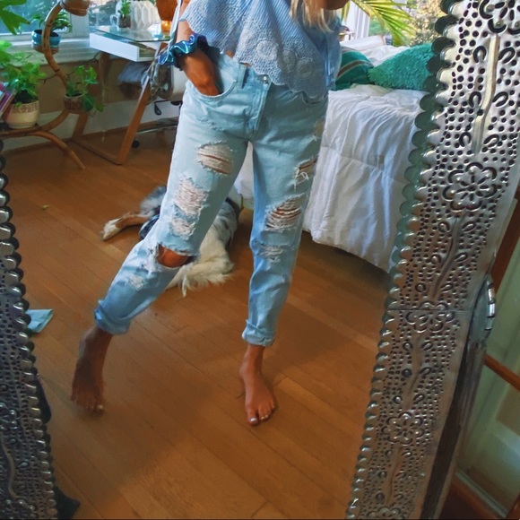 H&M Denim - Light Wash Boyfriend Distressed Jeans